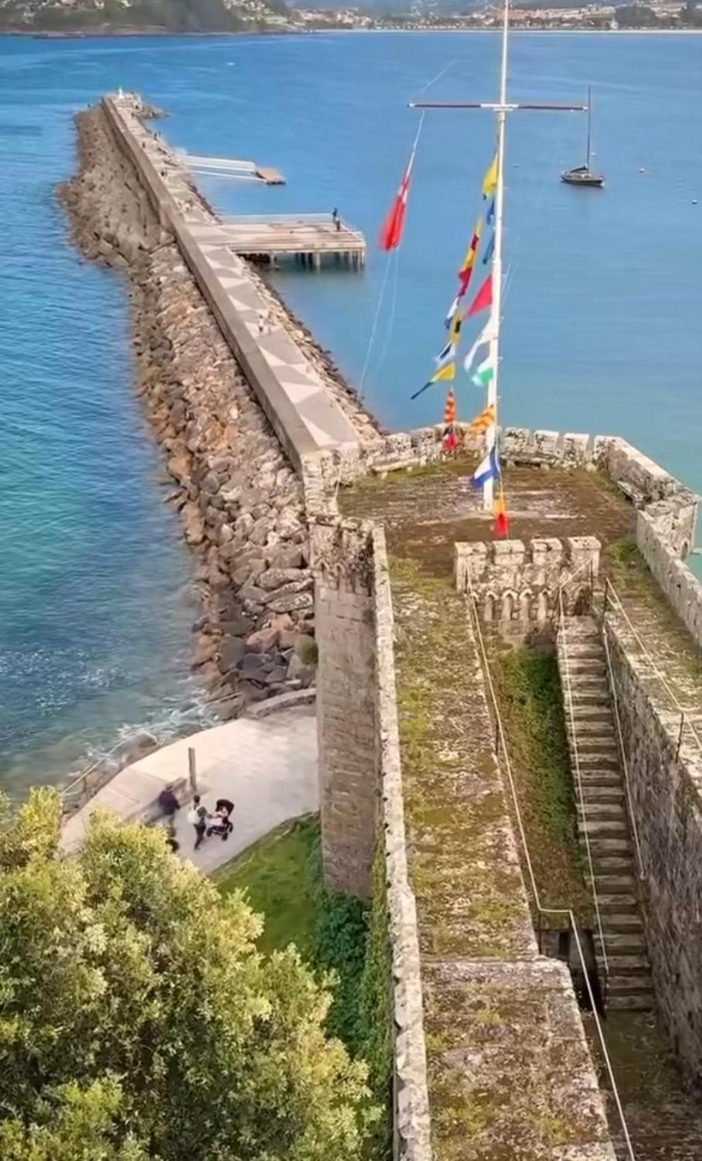 Estudio Impresionantes Vistas Con Terraza Y Piscina 巴约讷 外观 照片